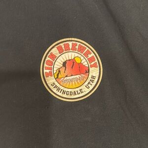 Zion Brewery | Black Short Sleeve Tee | Size L
Gently worn.